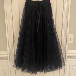 “Choklate Paris” full length tulle skirt. Navy, size Small